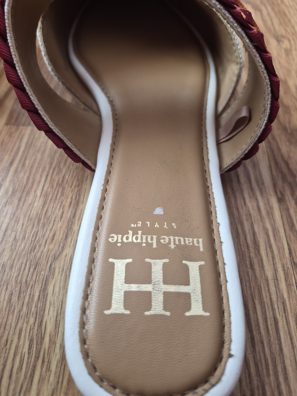 Haute Hippie White Embroidered Pointed-Toe ,size 8 - Picture 5 of 7
